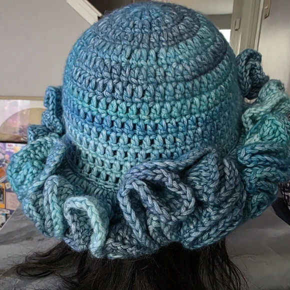 Blue Croceht Ruffle Hat - Picture 4 of 5